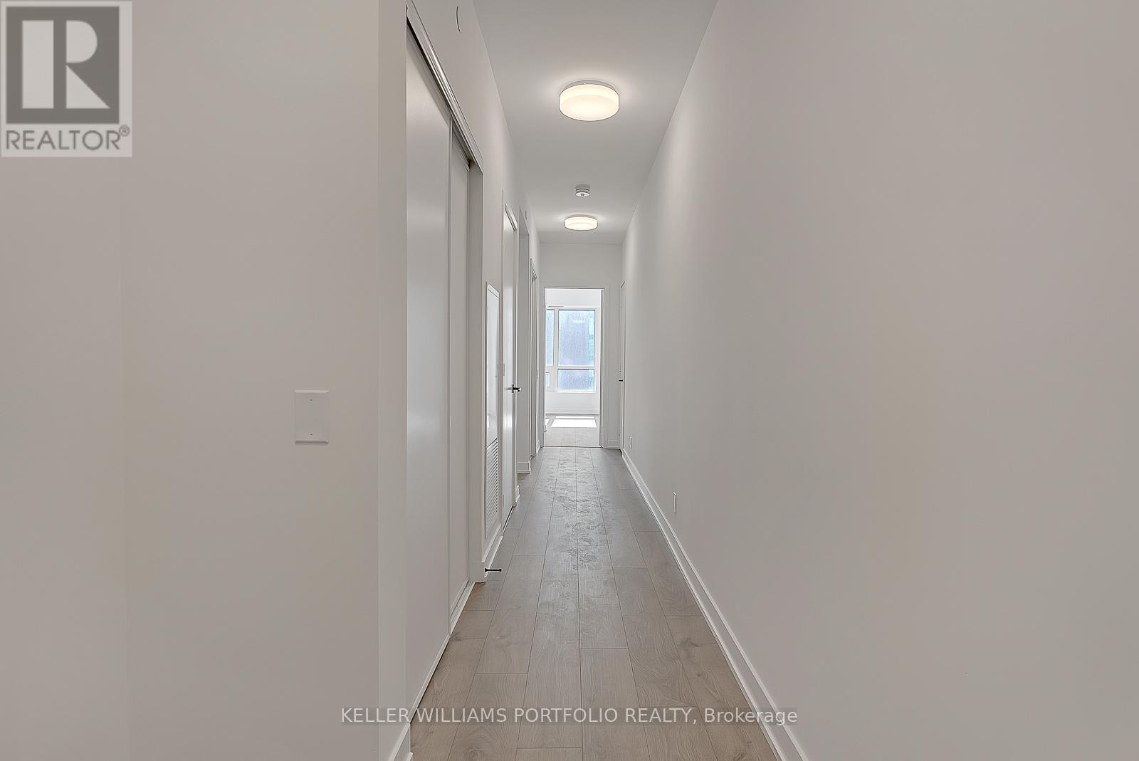 907 - 108 PETER STREET, Toronto (Waterfront Communities), Ontario, M5V0W2 — Photo 2