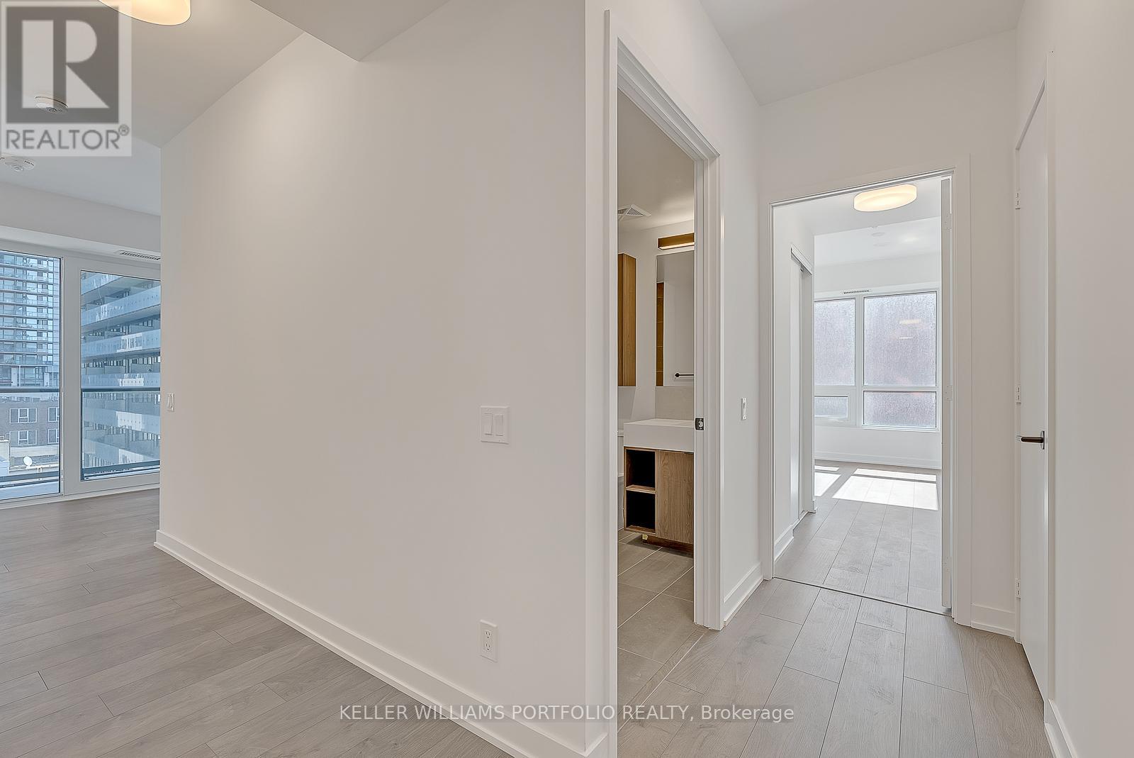 907 - 108 PETER STREET, Toronto (Waterfront Communities), Ontario, M5V0W2 — Photo 4