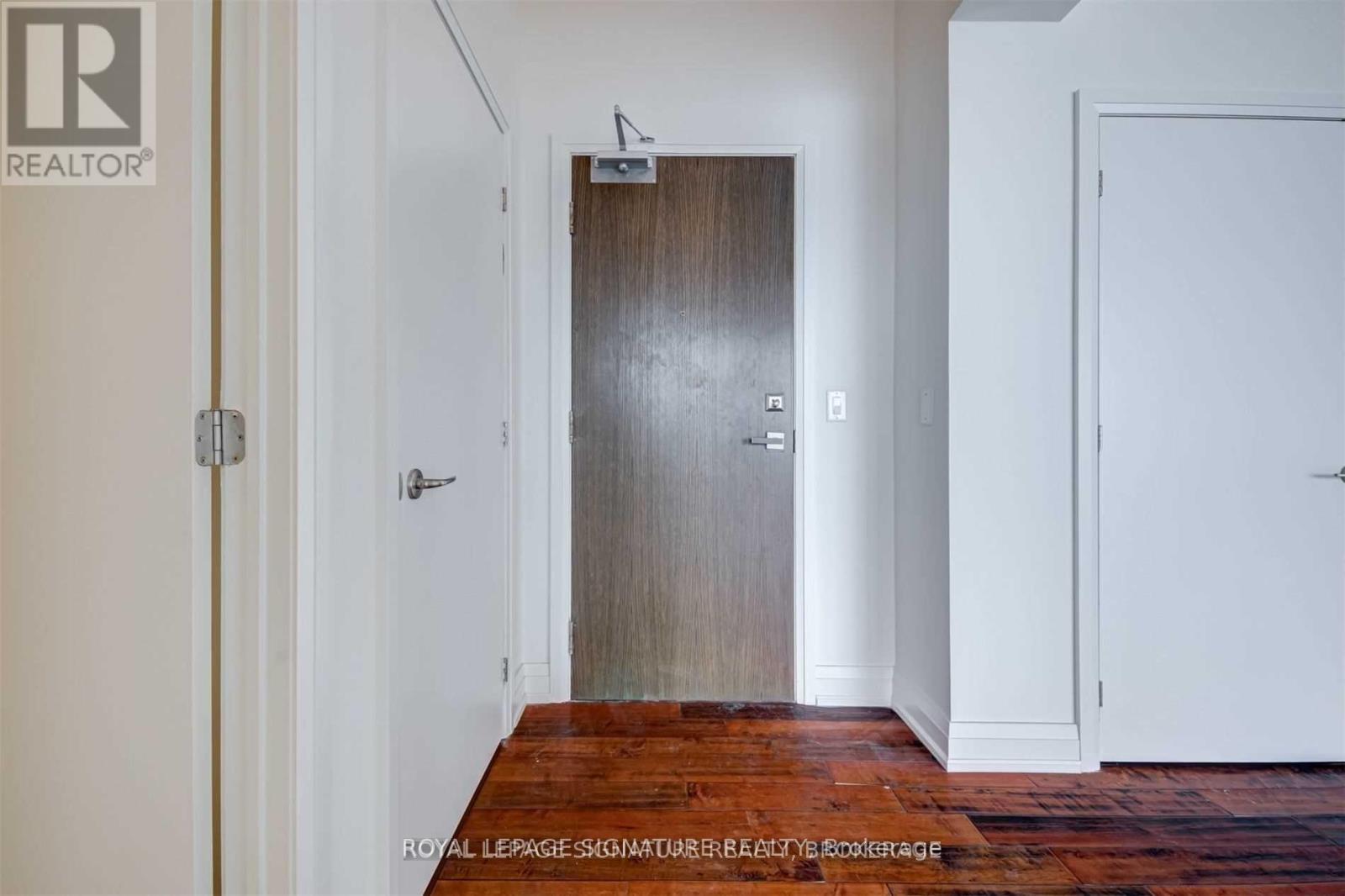 4201 - 80 JOHN STREET, Toronto (Waterfront Communities), Ontario, M5V3X4 — Photo 3