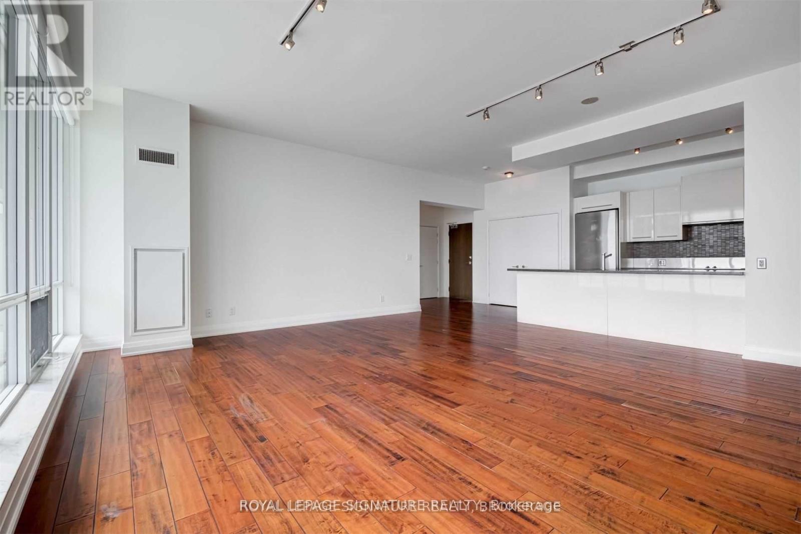 4201 - 80 JOHN STREET, Toronto (Waterfront Communities), Ontario, M5V3X4 — Photo 6