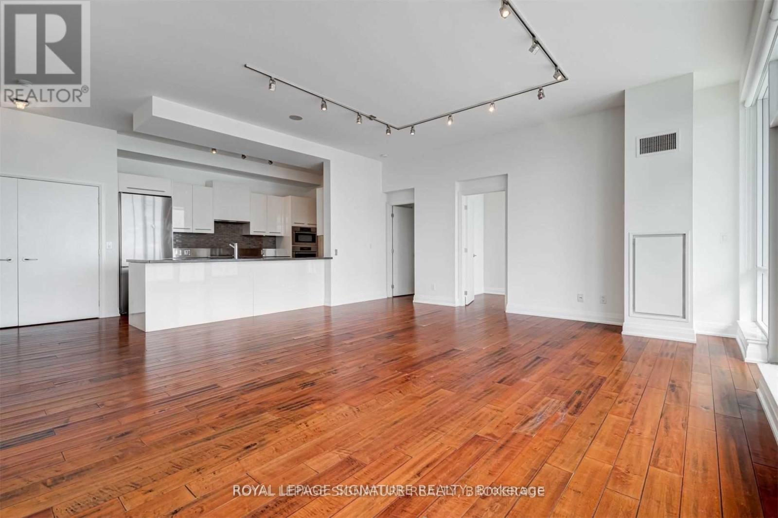 4201 - 80 JOHN STREET, Toronto (Waterfront Communities), Ontario, M5V3X4 — Photo 8