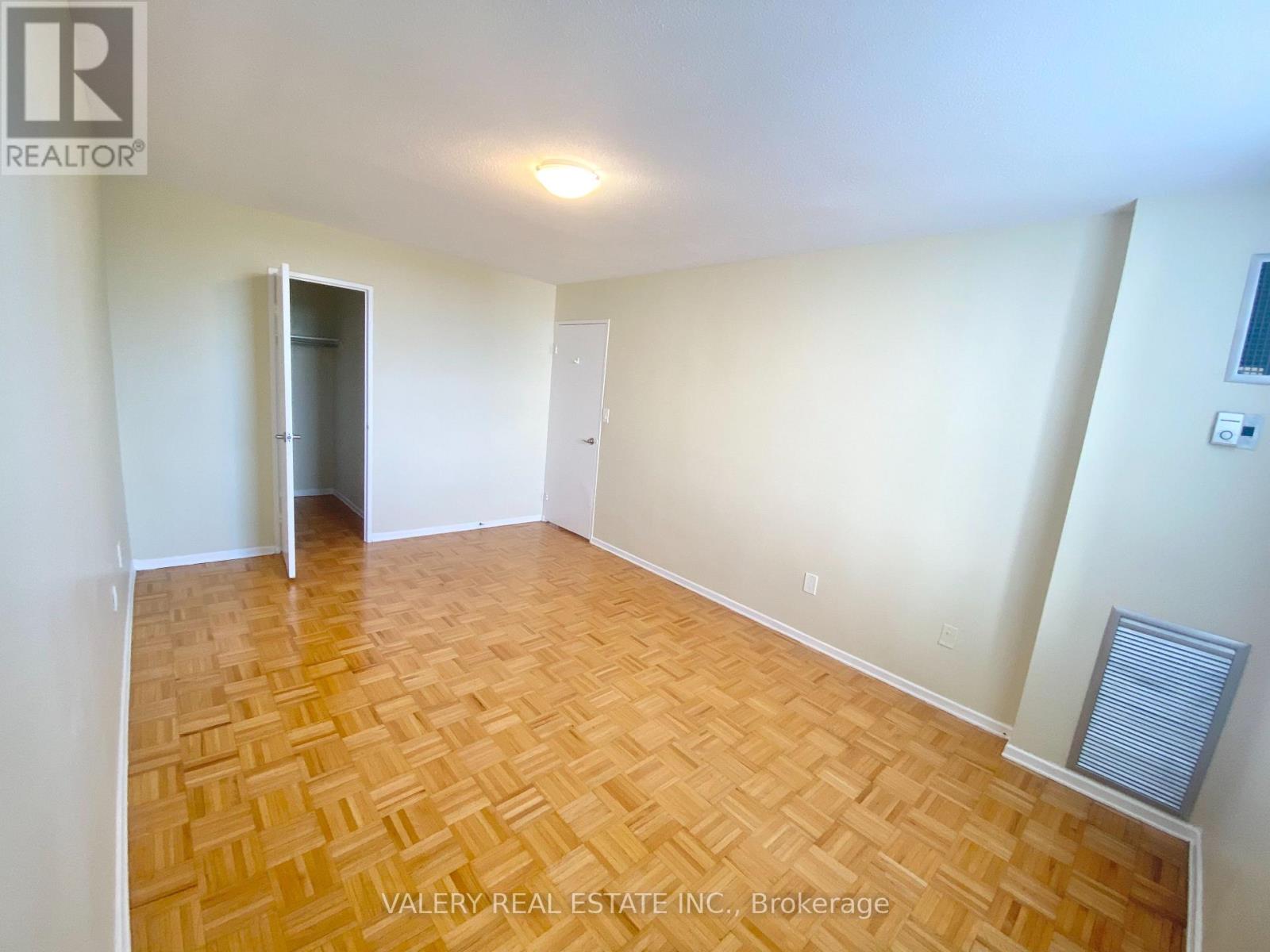 711 - 10 EDGECLIFF GOLFWAY, Toronto (Flemingdon Park), Ontario, M3C3A3 — Photo 10