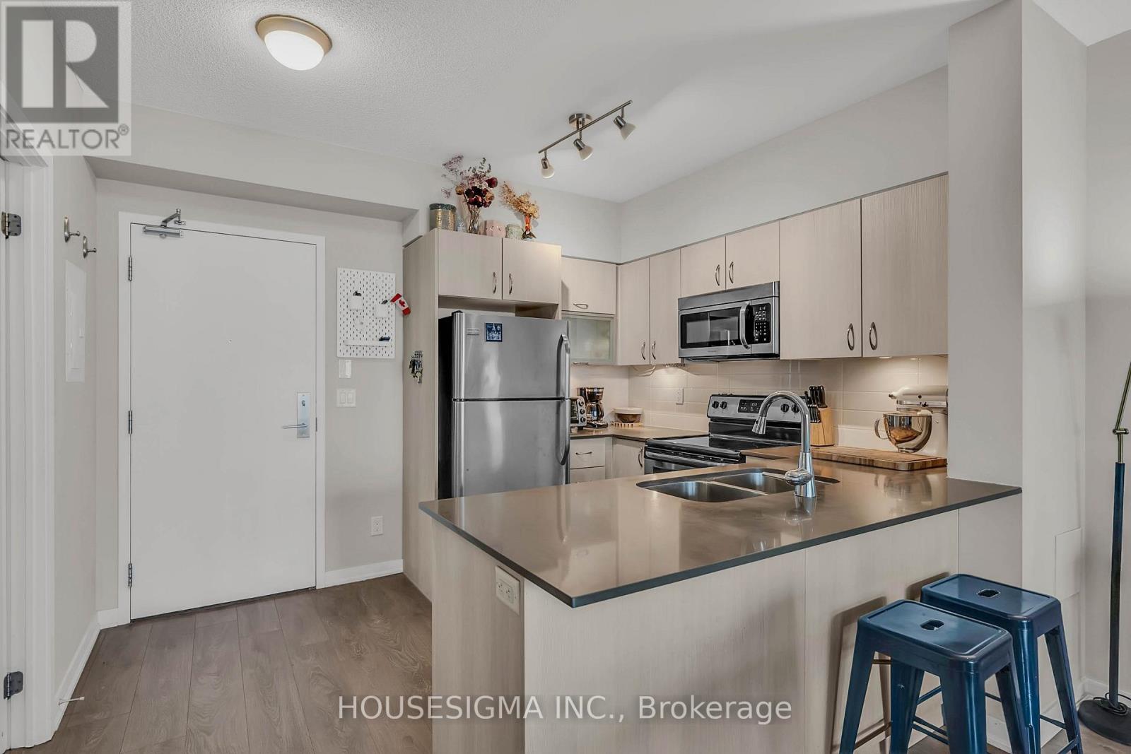 903 - 69 LYNN WILLIAMS STREET, Toronto (Niagara), Ontario, M6K3R7 — Photo 12