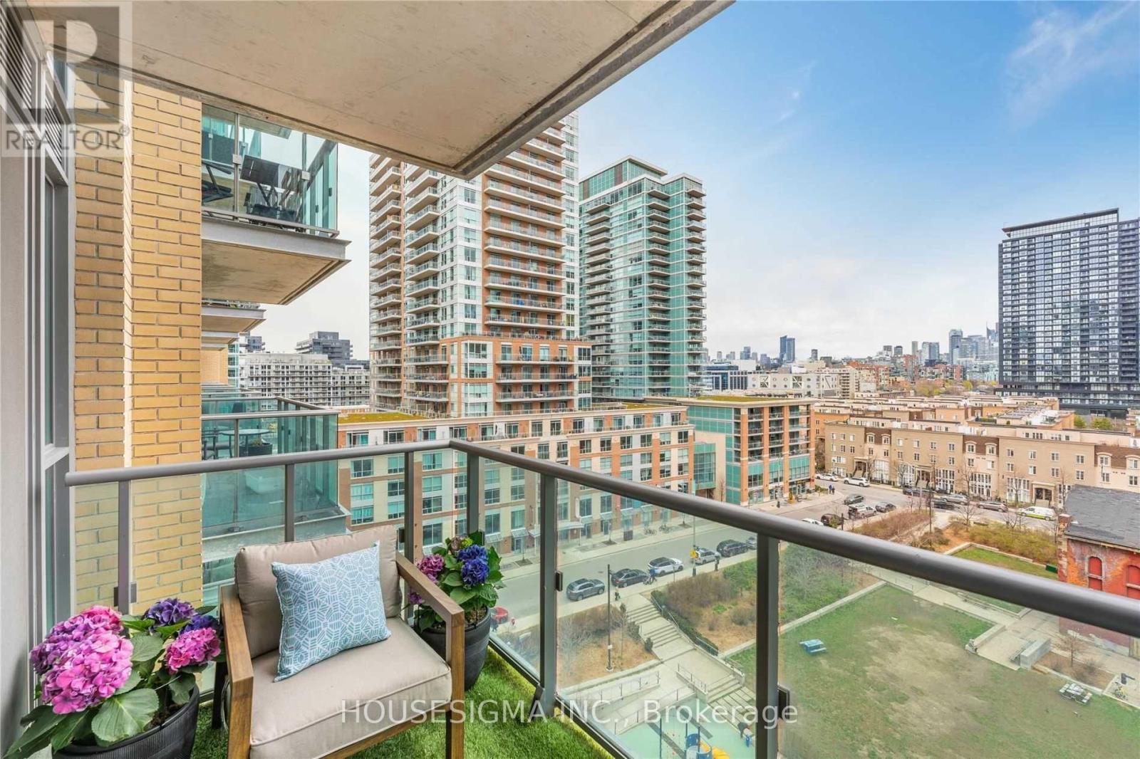 903 - 69 LYNN WILLIAMS STREET, Toronto (Niagara), Ontario, M6K3R7 — Photo 17