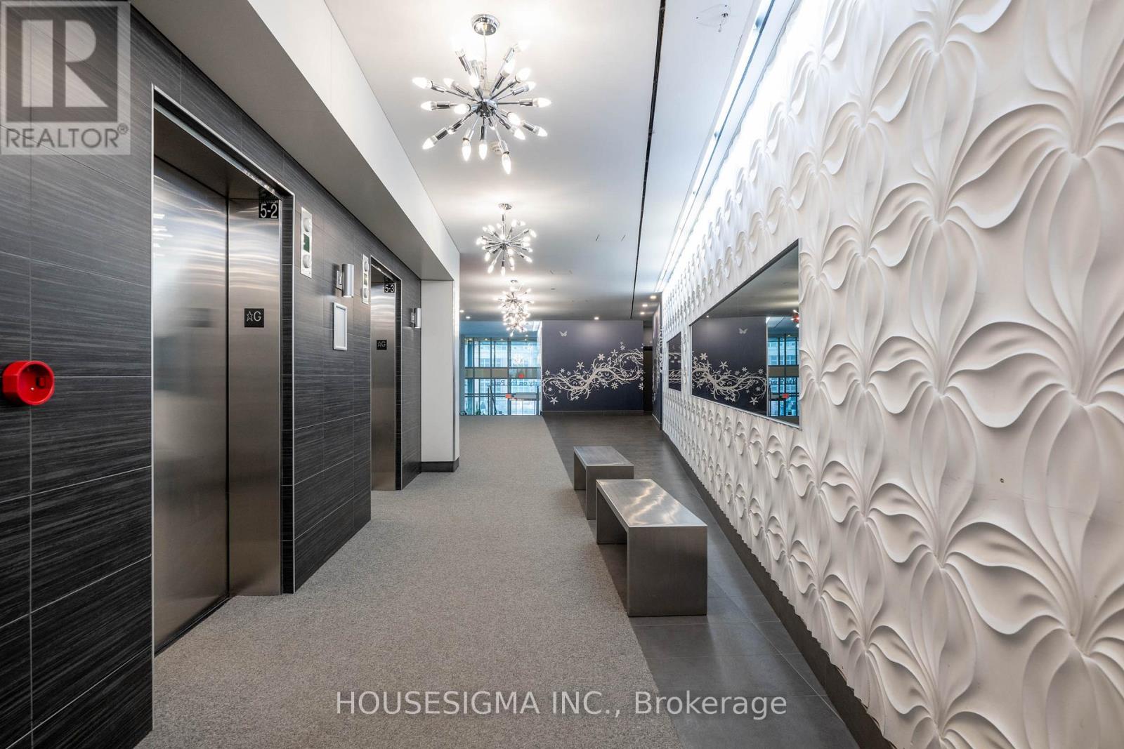 903 - 69 LYNN WILLIAMS STREET, Toronto (Niagara), Ontario, M6K3R7 — Photo 2