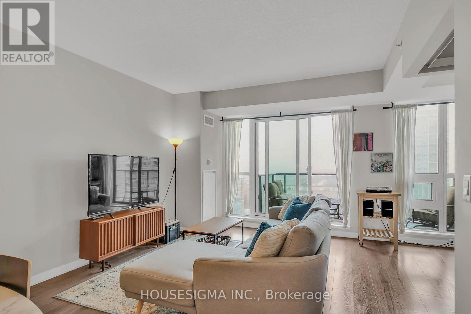 903 - 69 LYNN WILLIAMS STREET, Toronto (Niagara), Ontario, M6K3R7 — Photo 9