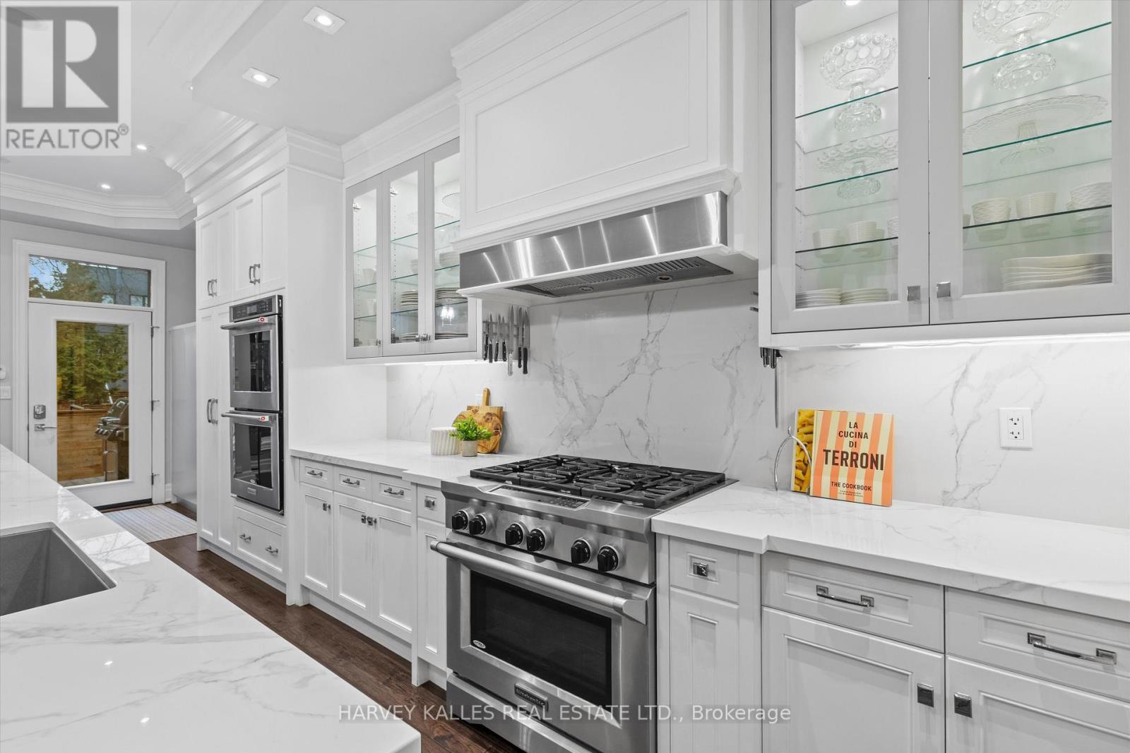 582 WOBURN AVENUE, Toronto (Bedford Park-Nortown), Ontario, M5M1L9 — Photo 13