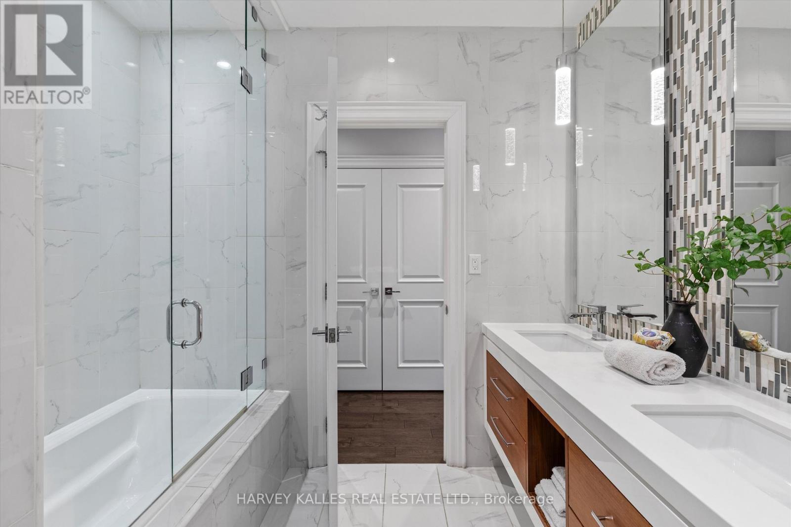 582 WOBURN AVENUE, Toronto (Bedford Park-Nortown), Ontario, M5M1L9 — Photo 24