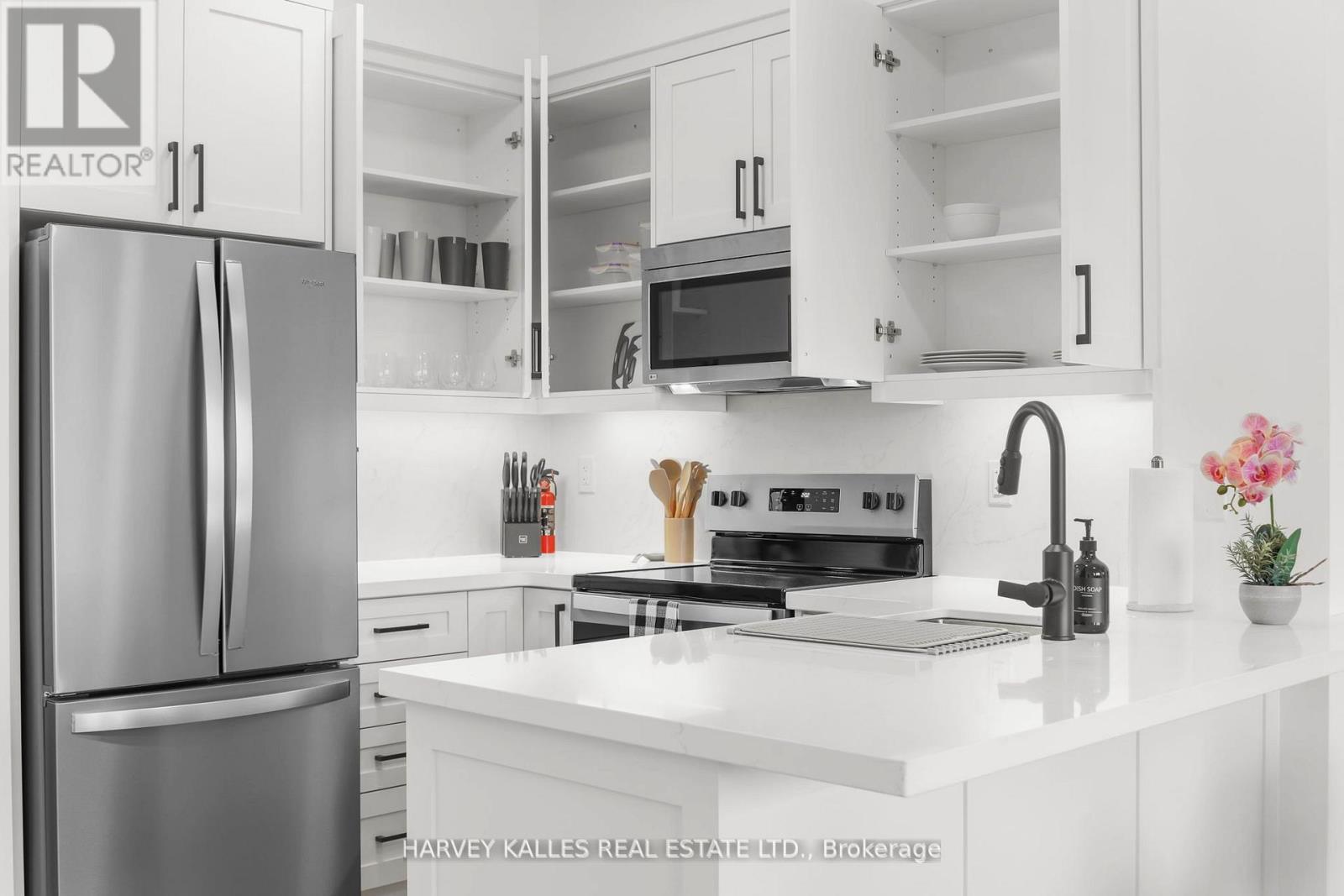 1606 - 18 YORKVILLE AVENUE, Toronto (Annex), Ontario, M4W0B1 — Photo 13