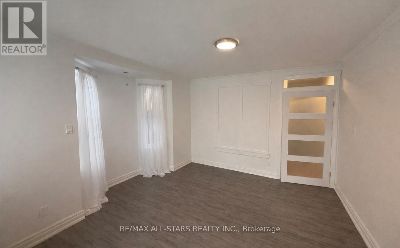 200 - 1918A QUEEN STREET E, Toronto (The Beaches), Ontario, M4L1H5 — Photo 2