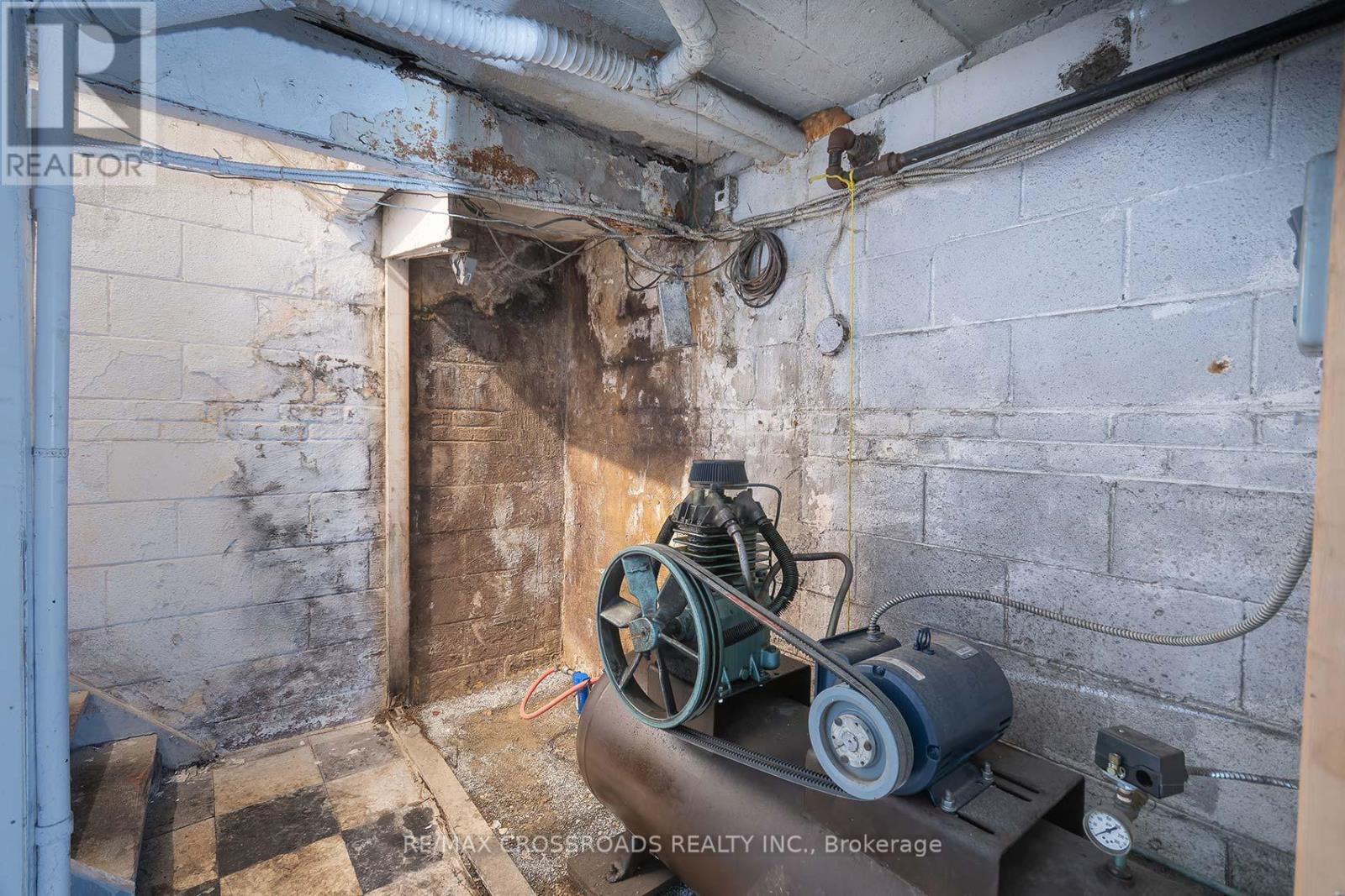 2230 KINGSTON ROAD, Toronto (Birchcliffe-Cliffside), Ontario, M1N1T9 — Photo 19