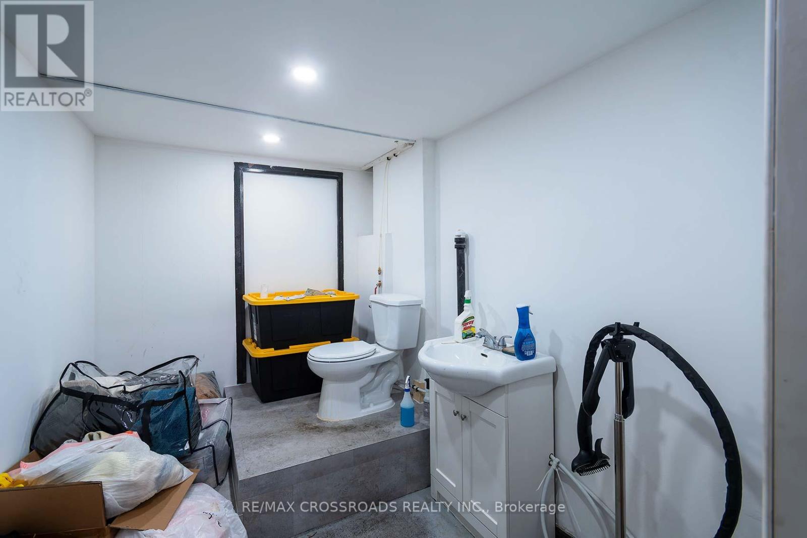 2230 KINGSTON ROAD, Toronto (Birchcliffe-Cliffside), Ontario, M1N1T9 — Photo 27