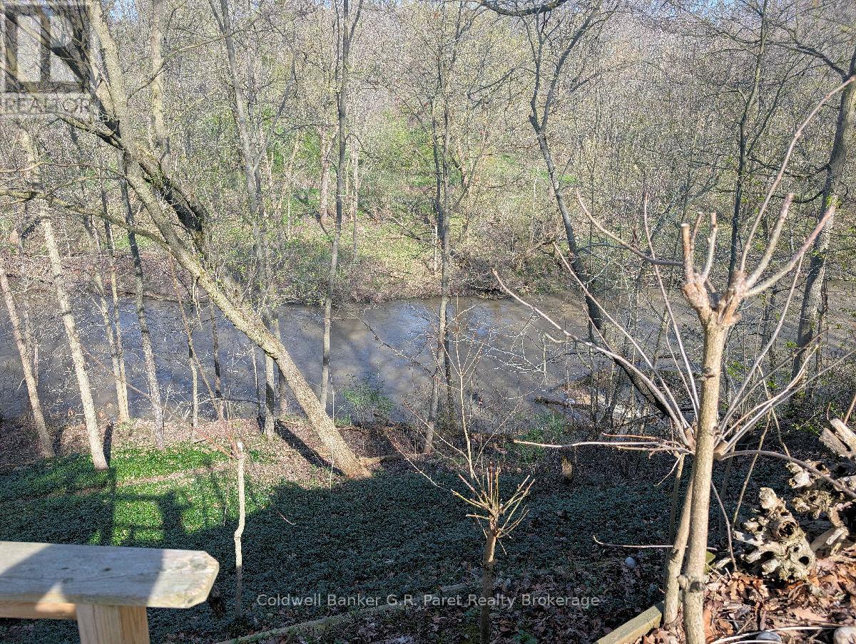 53 PARKWOOD DRIVE, Tillsonburg, Ontario, N4G2B7 — Photo 2