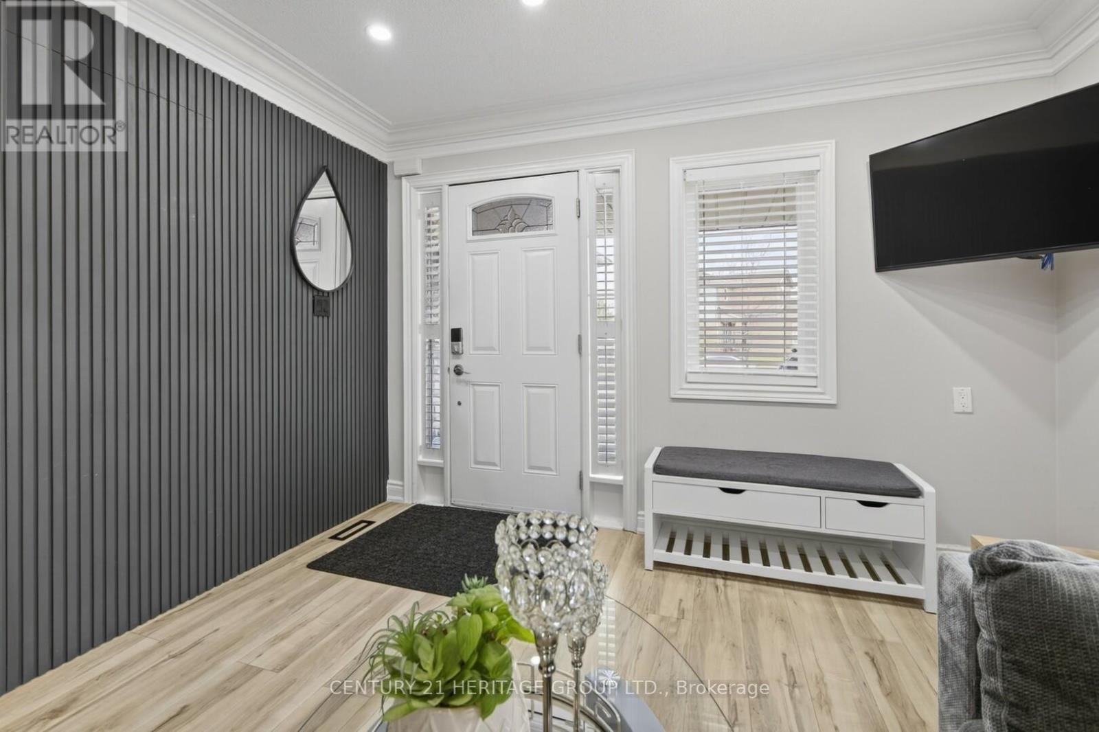 137 CUNNINGHAM DRIVE, Barrie (Ardagh), Ontario, L4N5R3 — Photo 3