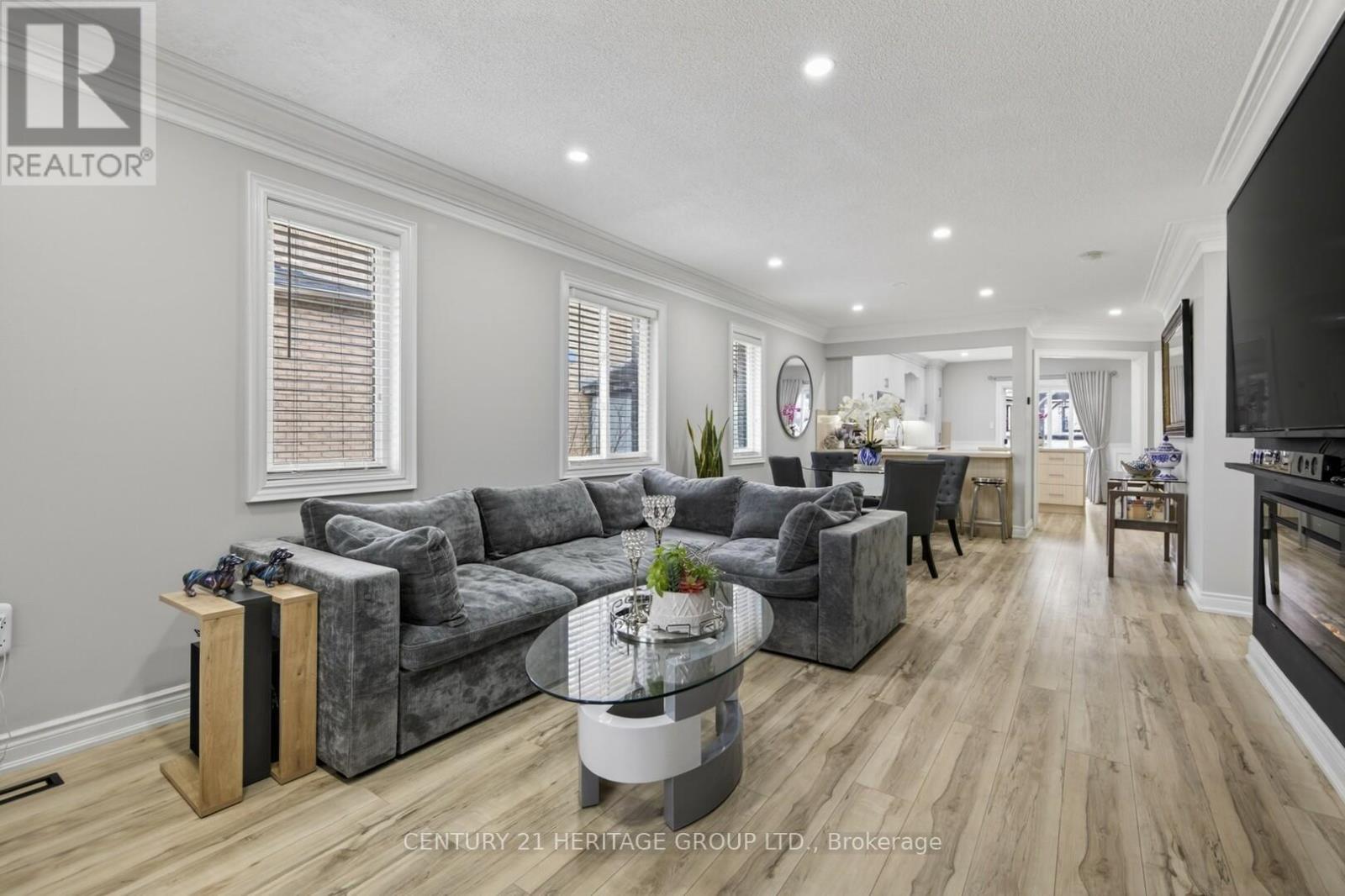 137 CUNNINGHAM DRIVE, Barrie (Ardagh), Ontario, L4N5R3 — Photo 5