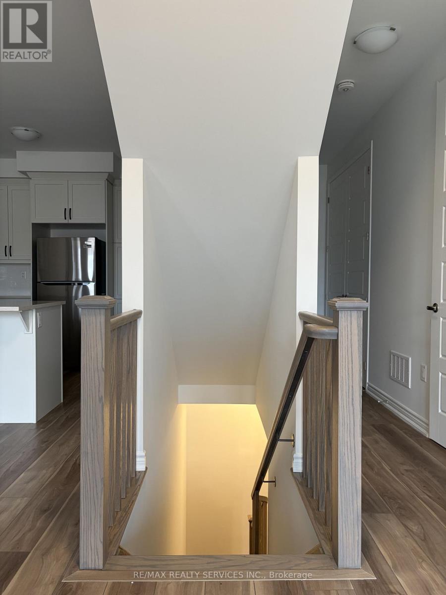 92 YORKSHIRE DRIVE, Barrie, Ontario, L9J1B4 — Photo 10