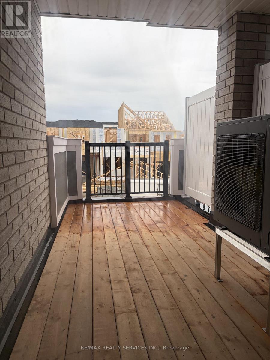 92 YORKSHIRE DRIVE, Barrie, Ontario, L9J1B4 — Photo 13