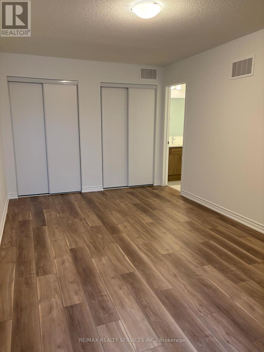 92 YORKSHIRE DRIVE, Barrie, Ontario, L9J1B4 — Photo 17