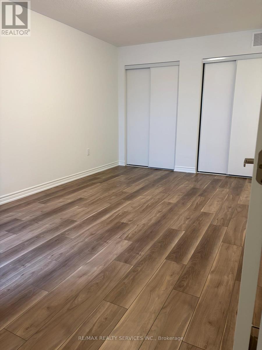 92 YORKSHIRE DRIVE, Barrie, Ontario, L9J1B4 — Photo 18