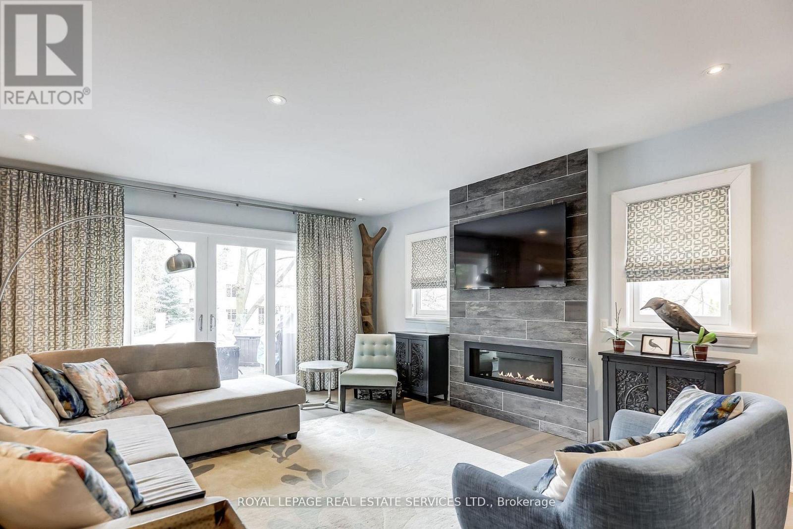 34 LAMBETH ROAD, Toronto (Edenbridge-Humber Valley), Ontario, M9A2Y7 — Photo 4