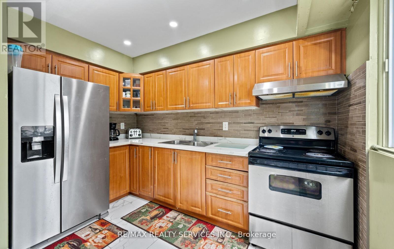 124 - 124 BARONWOOD COURT, Brampton (Brampton North), Ontario, L6V3H7 — Photo 18