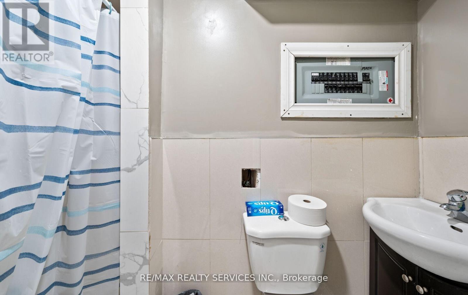 124 - 124 BARONWOOD COURT, Brampton (Brampton North), Ontario, L6V3H7 — Photo 33