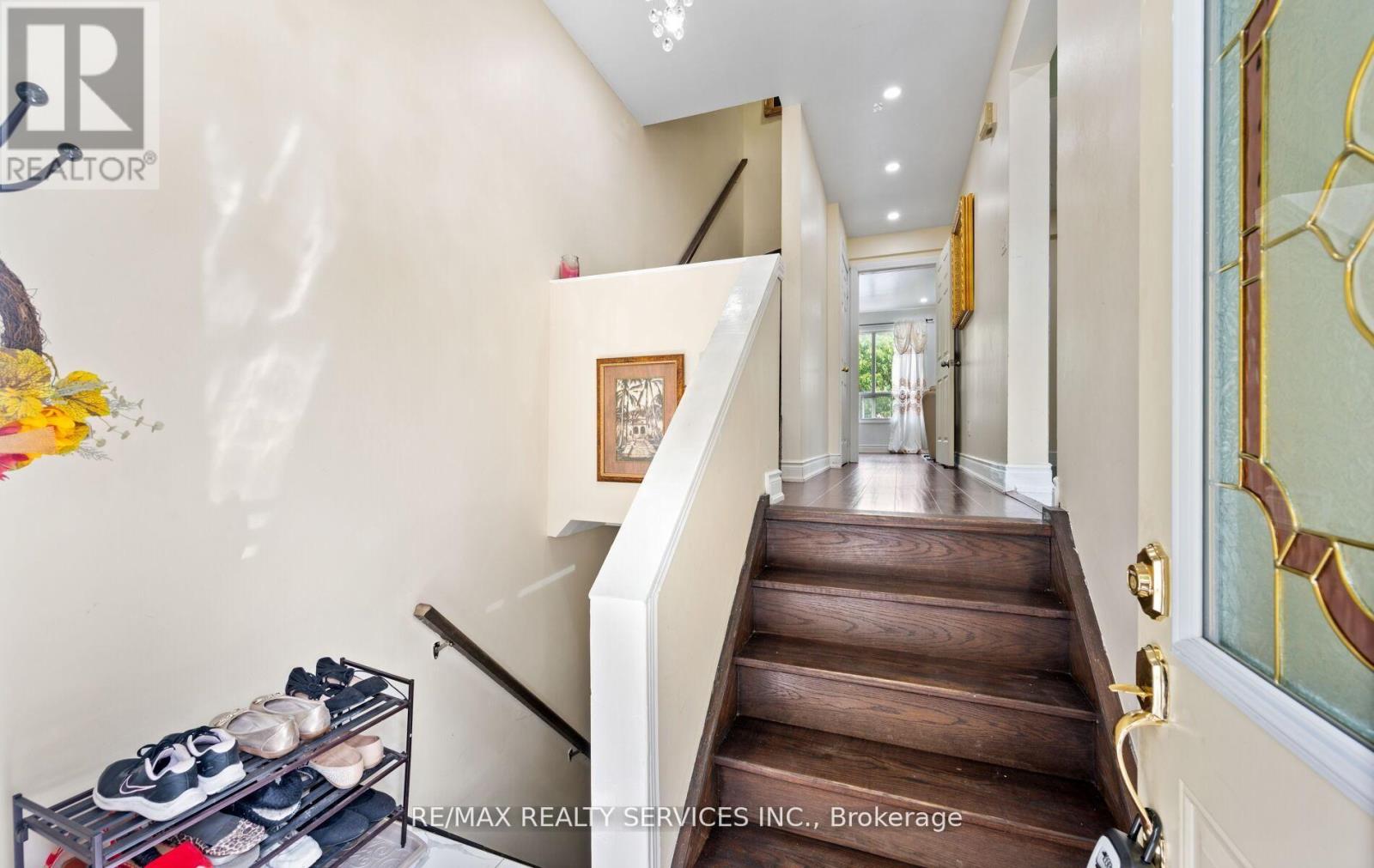 124 - 124 BARONWOOD COURT, Brampton (Brampton North), Ontario, L6V3H7 — Photo 5