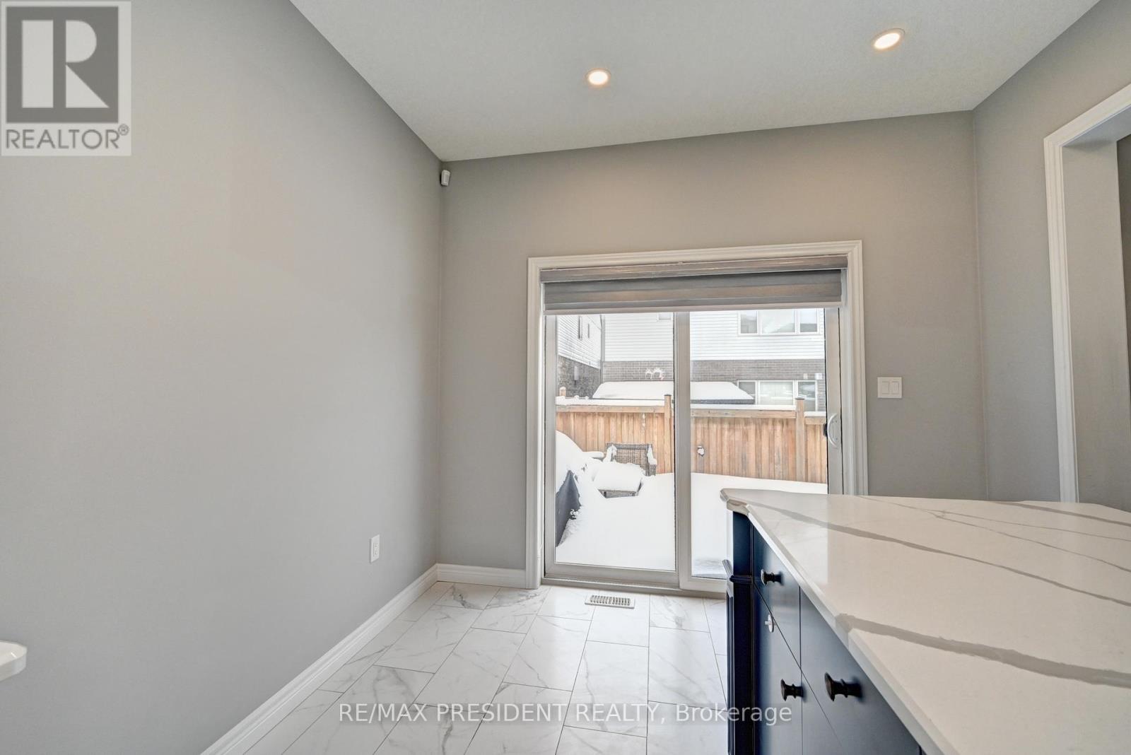 552 FLORENCEDALE CRESCENT, Kitchener, Ontario, N2R0N3 — Photo 10