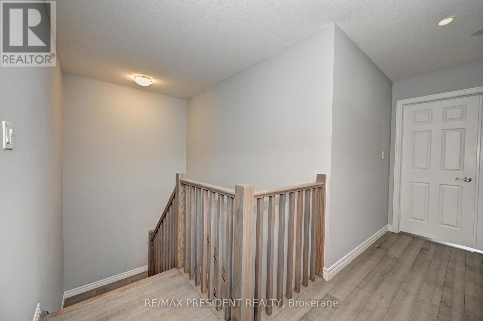 552 FLORENCEDALE CRESCENT, Kitchener, Ontario, N2R0N3 — Photo 15