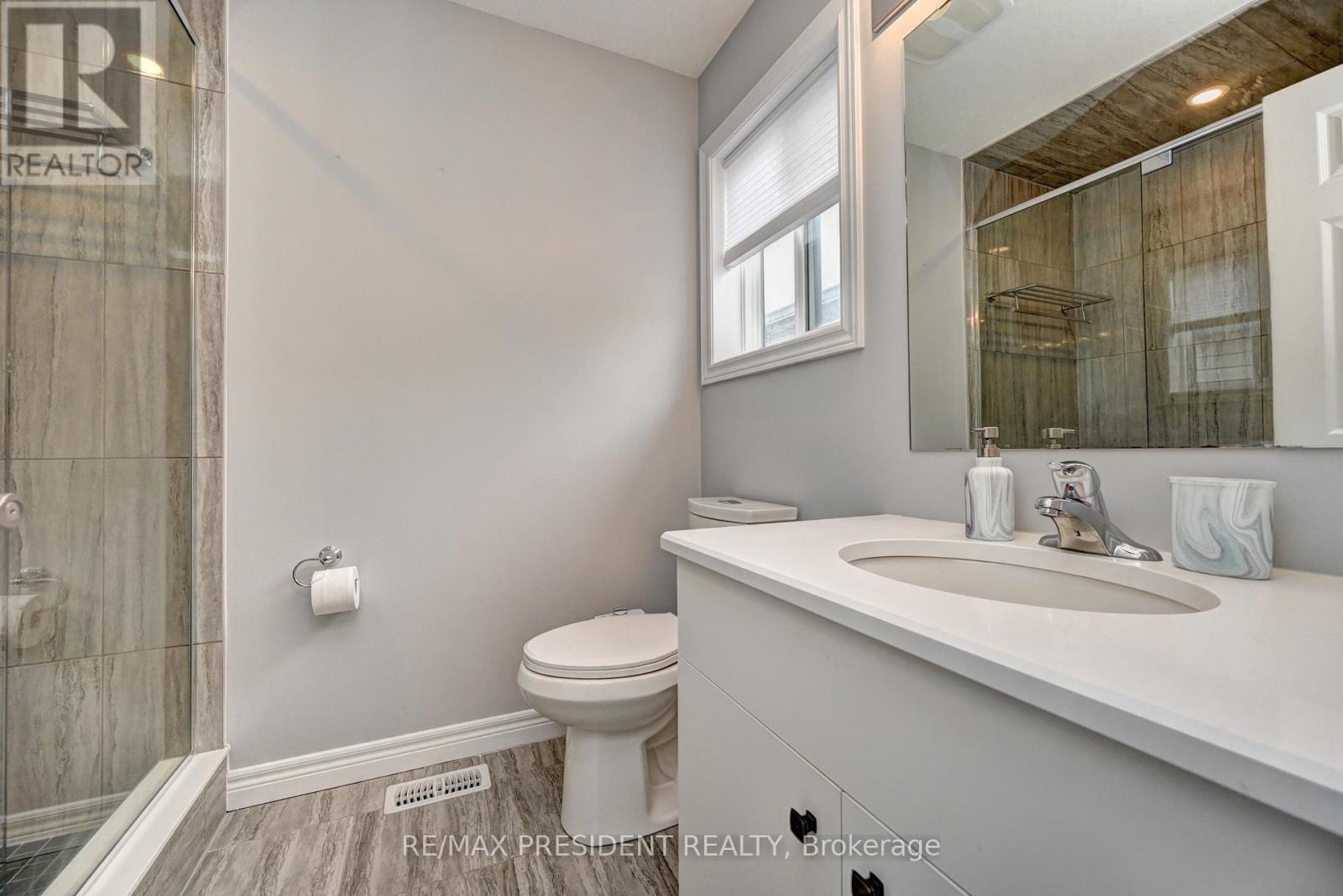 552 FLORENCEDALE CRESCENT, Kitchener, Ontario, N2R0N3 — Photo 32