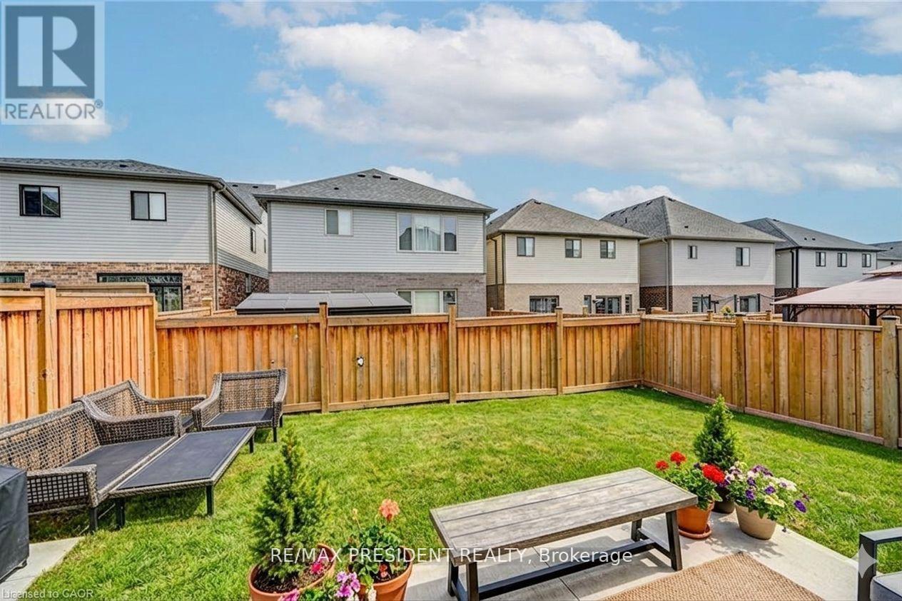 552 FLORENCEDALE CRESCENT, Kitchener, Ontario, N2R0N3 — Photo 41