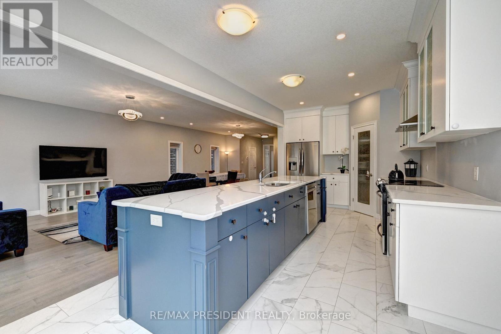 552 FLORENCEDALE CRESCENT, Kitchener, Ontario, N2R0N3 — Photo 8