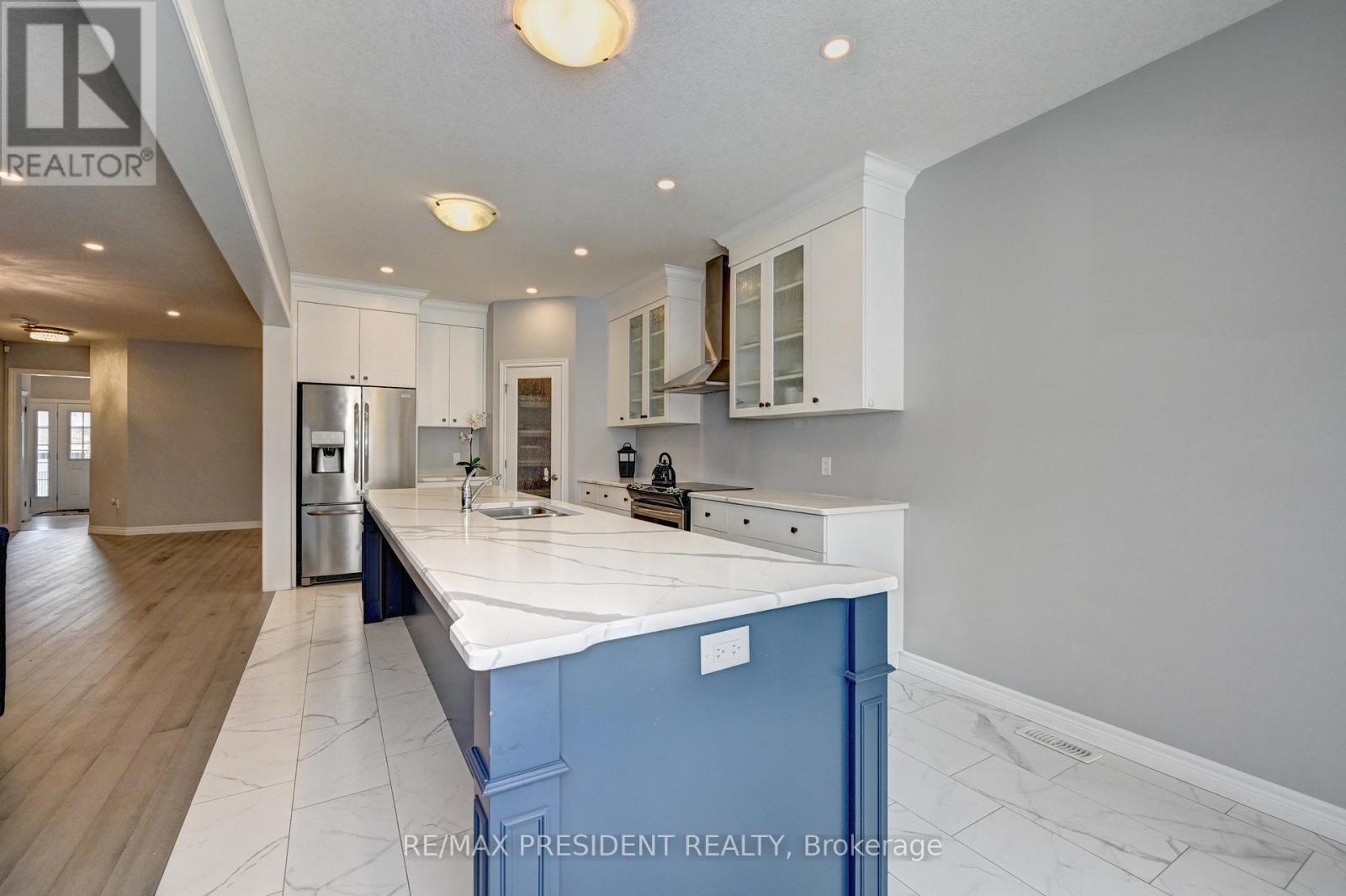 552 FLORENCEDALE CRESCENT, Kitchener, Ontario, N2R0N3 — Photo 9