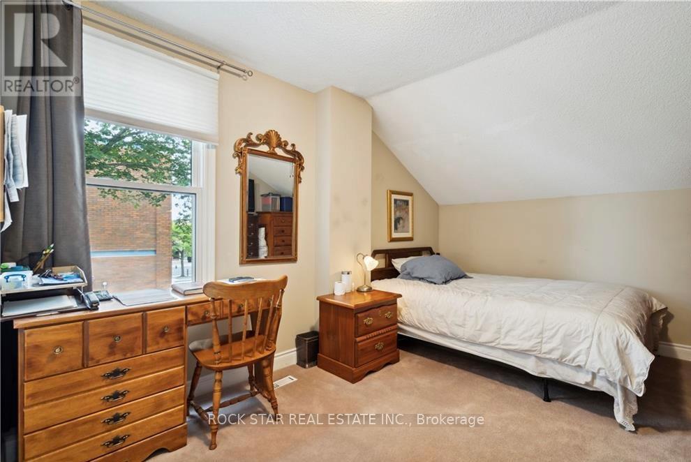 34 CLIFF AVENUE, Hamilton (Eastmount), Ontario, L8V2R9 — Photo 21