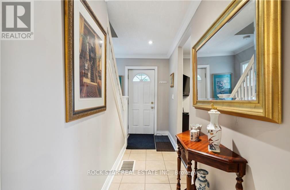 34 CLIFF AVENUE, Hamilton (Eastmount), Ontario, L8V2R9 — Photo 3