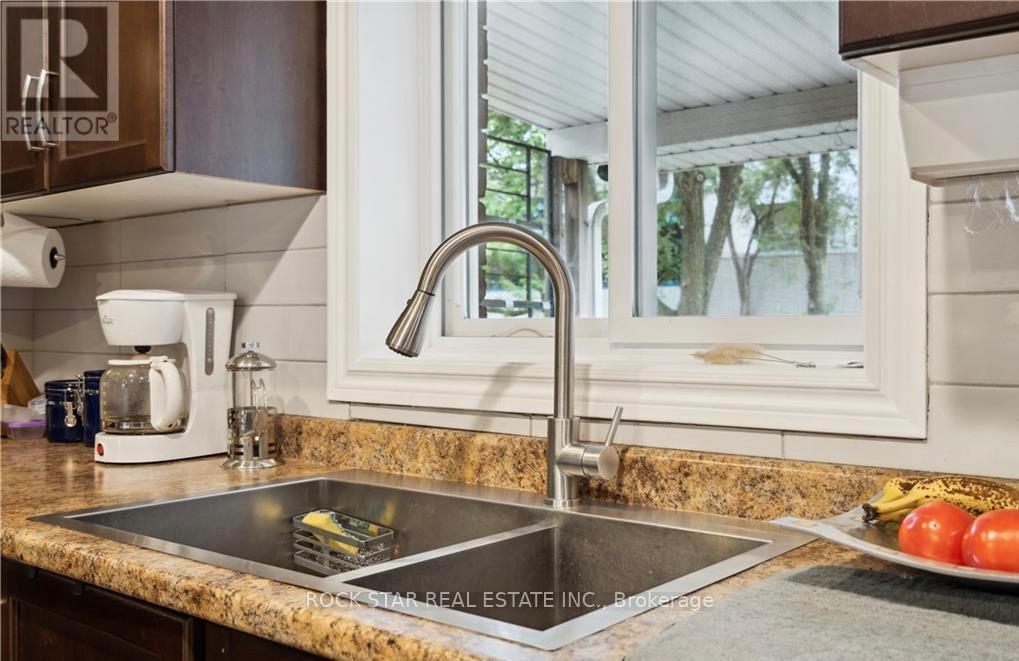 34 CLIFF AVENUE, Hamilton (Eastmount), Ontario, L8V2R9 — Photo 9