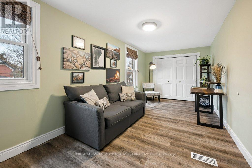 43 KRUG STREET, Kitchener, Ontario, N2H2X5 — Photo 23