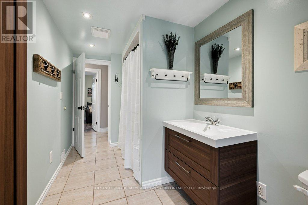 43 KRUG STREET, Kitchener, Ontario, N2H2X5 — Photo 28