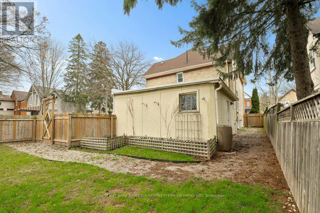 43 KRUG STREET, Kitchener, Ontario, N2H2X5 — Photo 36