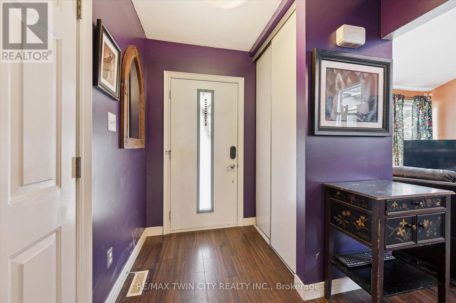 31 SAXONY CIRCLE, Cambridge, Ontario, N1S4G6 — Photo 5