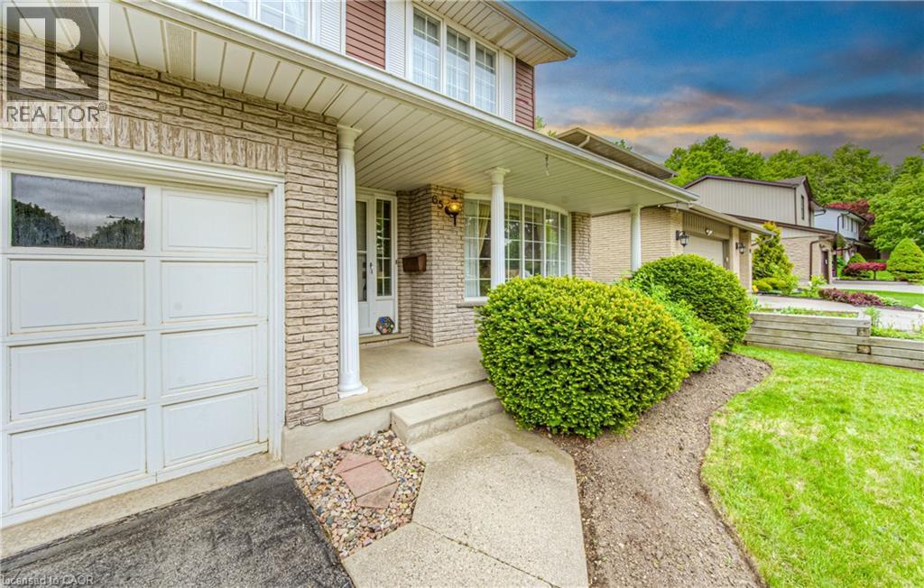 65 TRAILVIEW Drive, Kitchener, Ontario, N2N1P7 — Photo 3