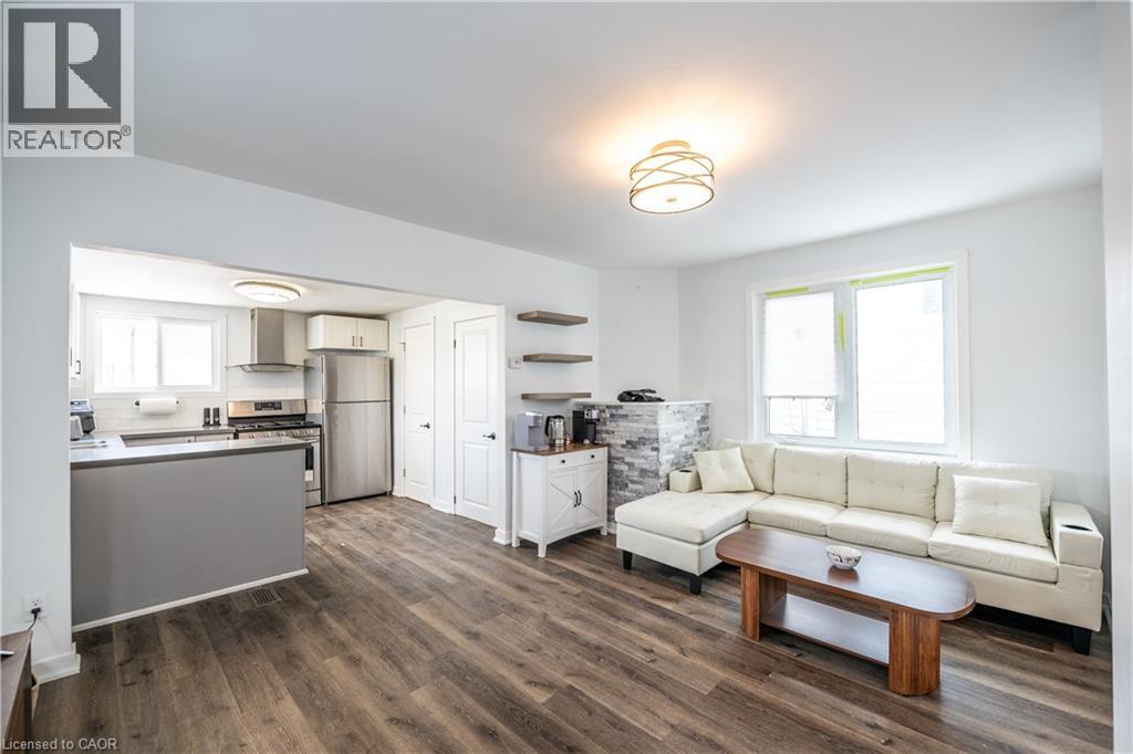 92 FREDERICK Avenue, Hamilton, Ontario, L8H4K6 — Photo 6