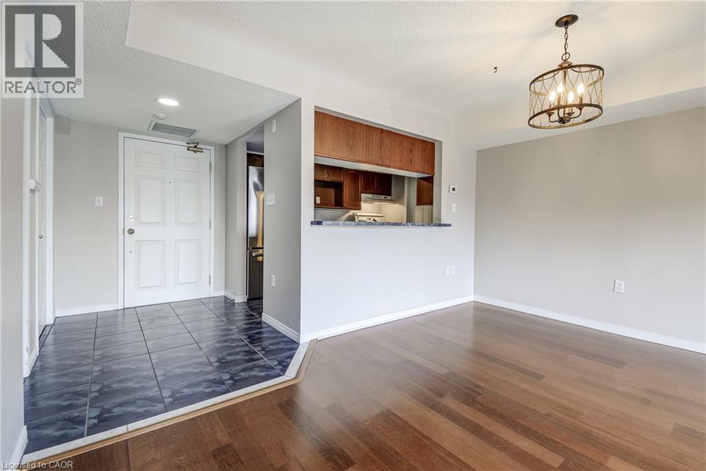 216 PLAINS Road W Unit# 306E, Burlington, Ontario, L7T4K8 — Photo 14