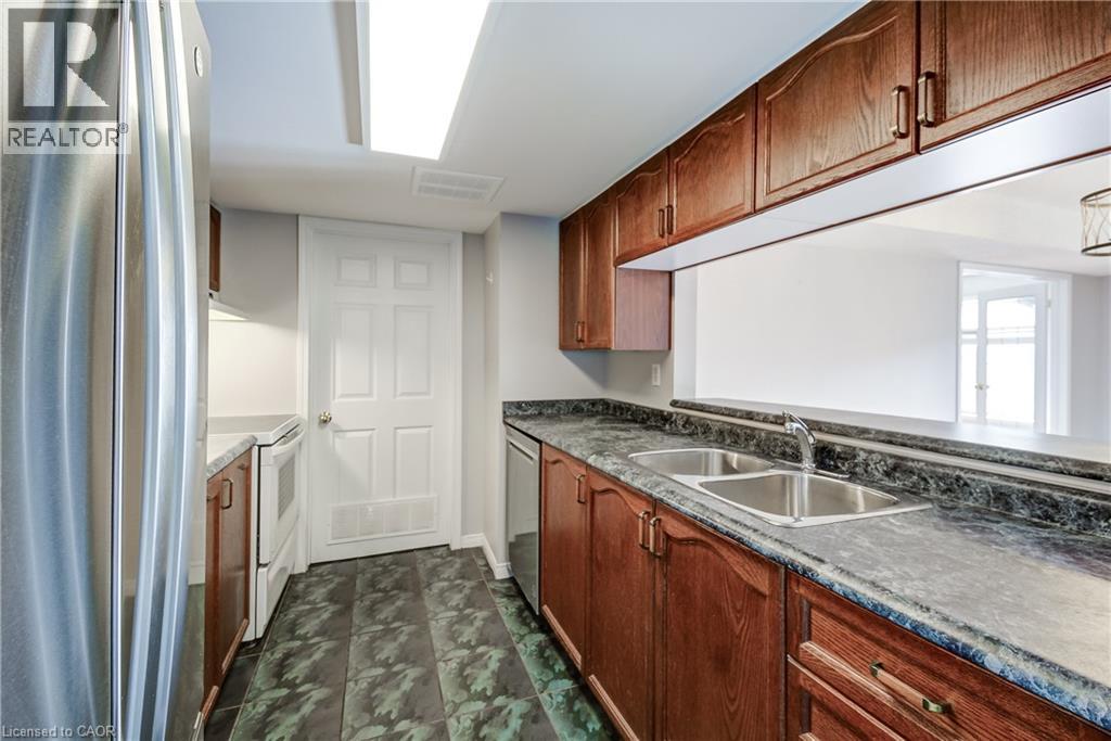 216 PLAINS Road W Unit# 306E, Burlington, Ontario, L7T4K8 — Photo 6