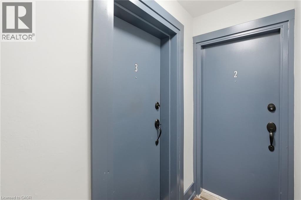 6 CANNON Street E Unit# 3, Hamilton, Ontario, L8L1Z5 — Photo 2