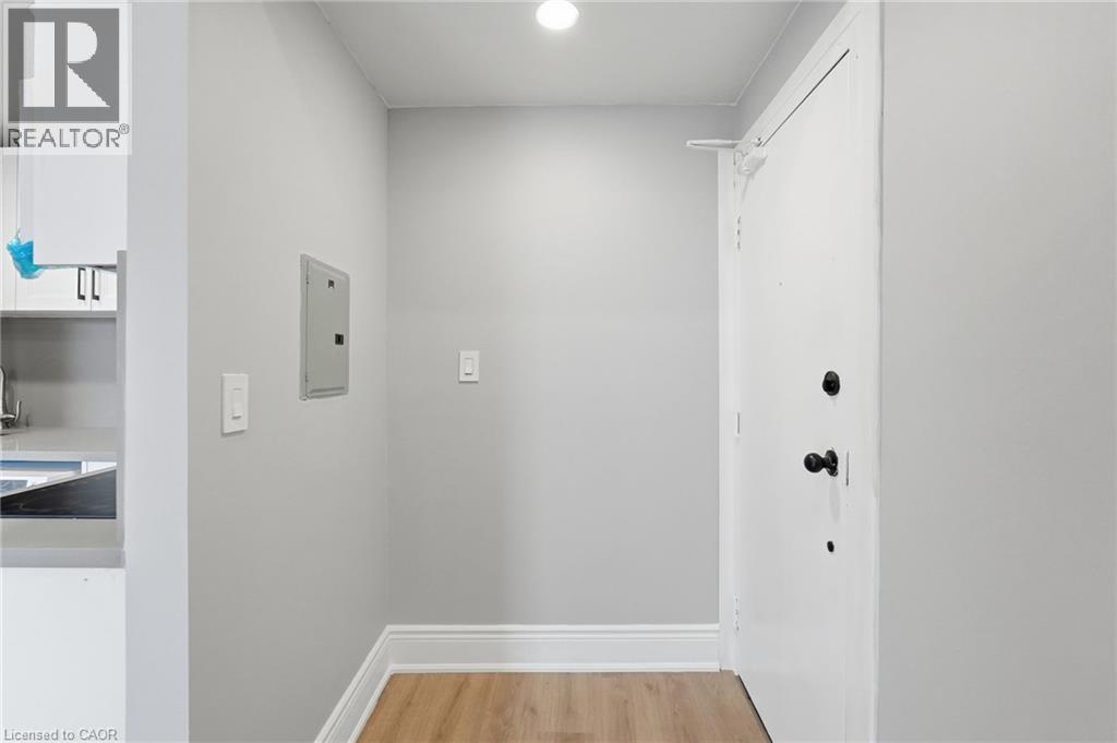 6 CANNON Street E Unit# 3, Hamilton, Ontario, L8L1Z5 — Photo 8