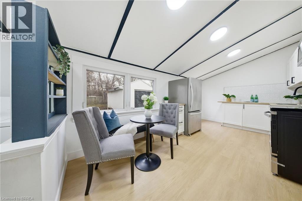 232 GREY Street, Brantford, Ontario, N3S4W7 — Photo 10