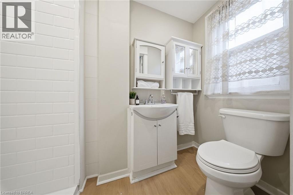 232 GREY Street, Brantford, Ontario, N3S4W7 — Photo 15