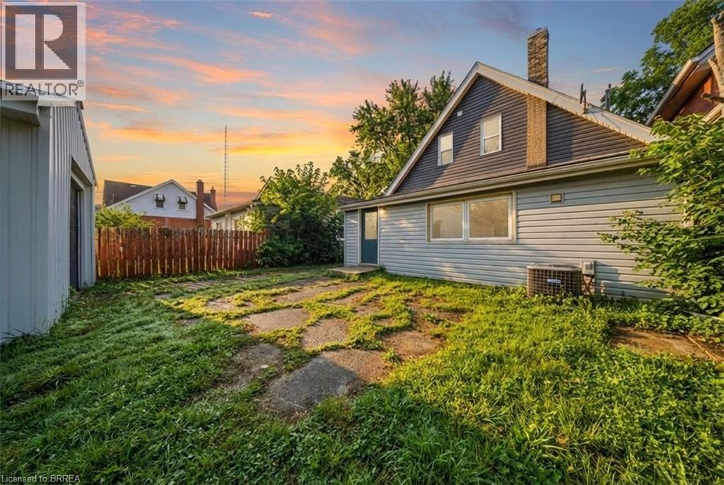 232 GREY Street, Brantford, Ontario, N3S4W7 — Photo 20