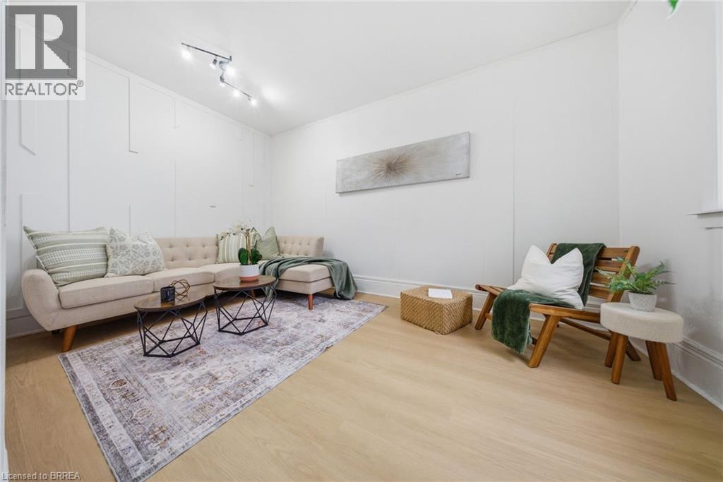 232 GREY Street, Brantford, Ontario, N3S4W7 — Photo 4